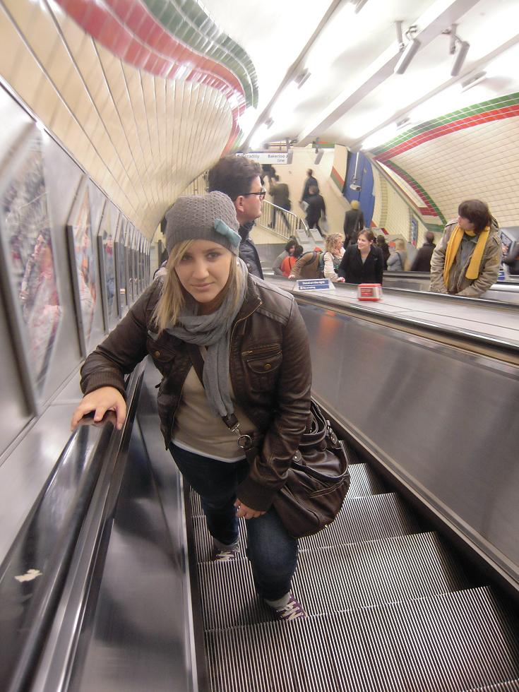 aniinthesky metro londres