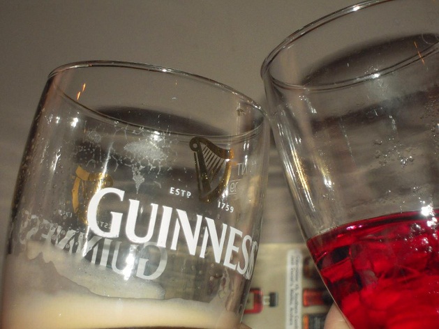 brindis con pintas brindis con pintas