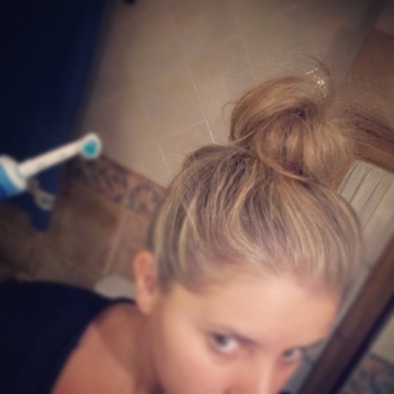 Problemas de hoy: El moño de las 12 de la noche