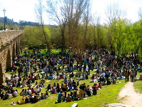 Lunes de aguas: Hoy salgo a las 2 por una cuestión de Putas