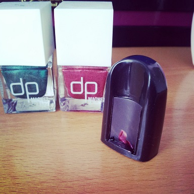 Uñas magnéticas: El poder del imán en tu manicura