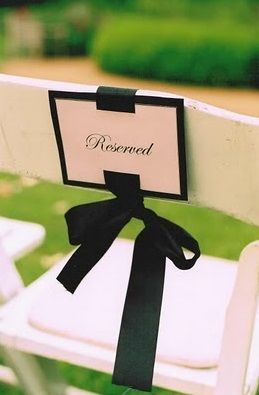 decoracion sillas carteles boda banquete