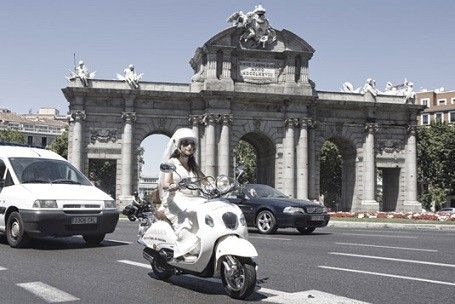 novia en moto