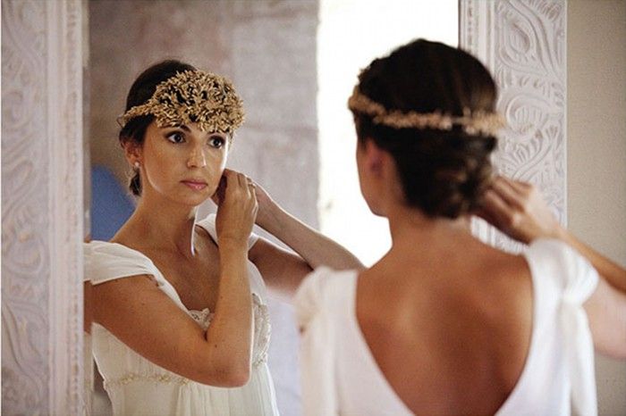tocado corona color ocre