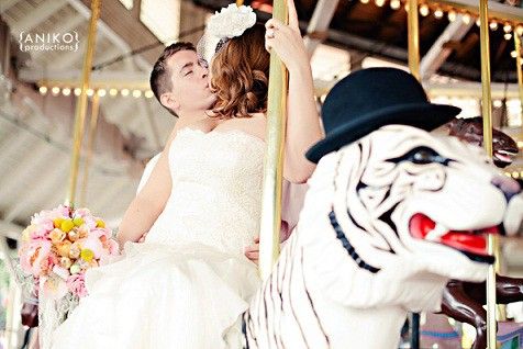 boda carrusel novios original