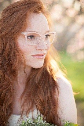 Novias con gafas en la boda ¿Sí o no?